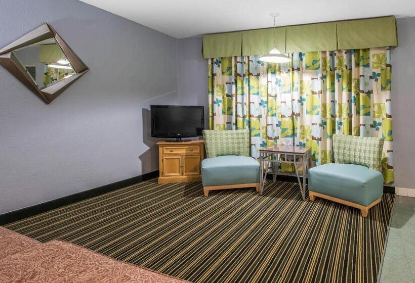 سوییت, Rodeway Inn & Suites Winter Haven Chain Of Lakes