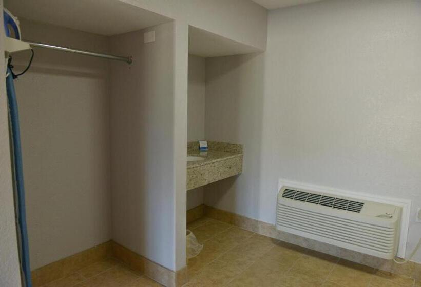اتاق استاندارد, Rodeway Inn & Suites Winter Haven Chain Of Lakes