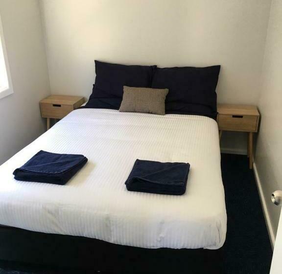 Family Suite, Terminus