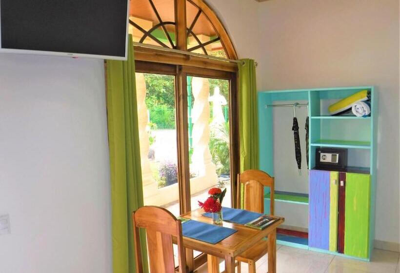 Студия Стандарт, Coco Beach Village