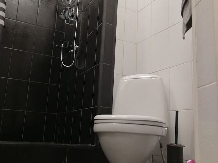 חדר דלוקס, Good Night Rooms & Hostel