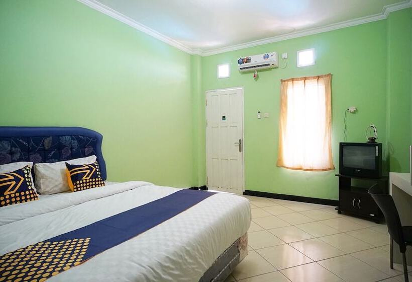 Номер Стандарт, Spot On 2729 Marzan Syariah Guest House