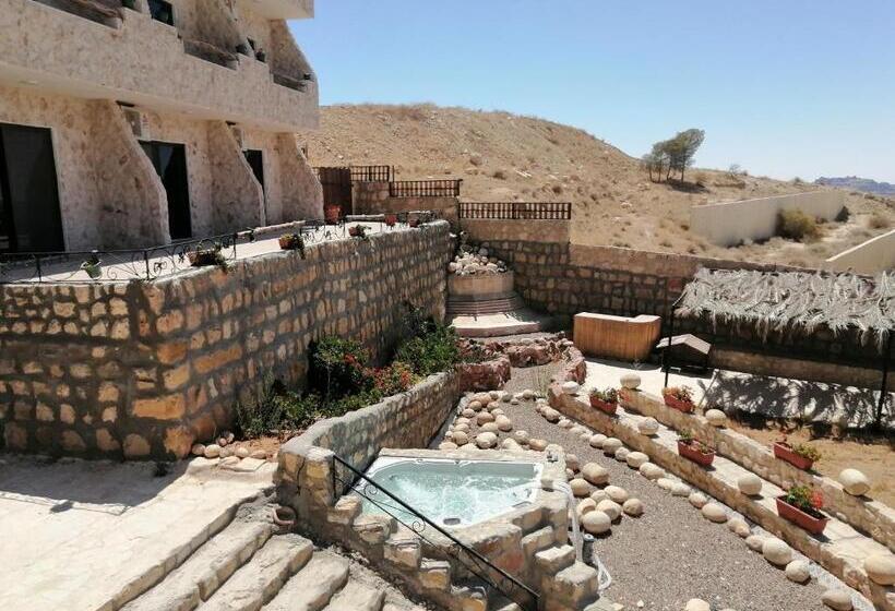 اتاق استاندارد با چشم‌انداز کوهستان, Infinity Lodge