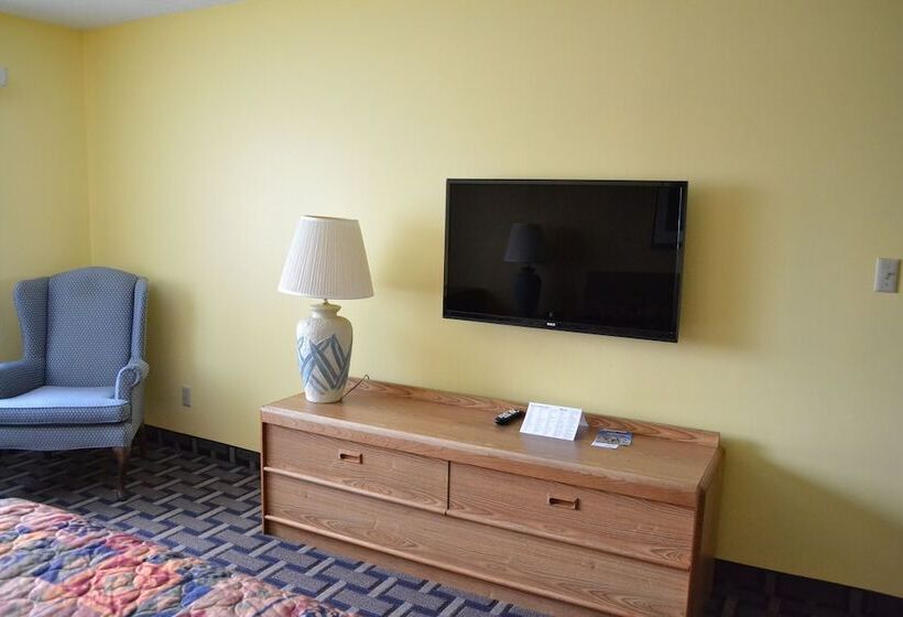 Номер Стандарт, Sky Lodge Inn & Suites  Delavan