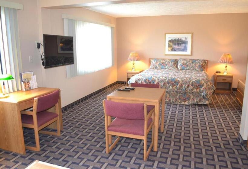Студио Стандарт Кровать Кинг, Sky Lodge Inn & Suites  Delavan