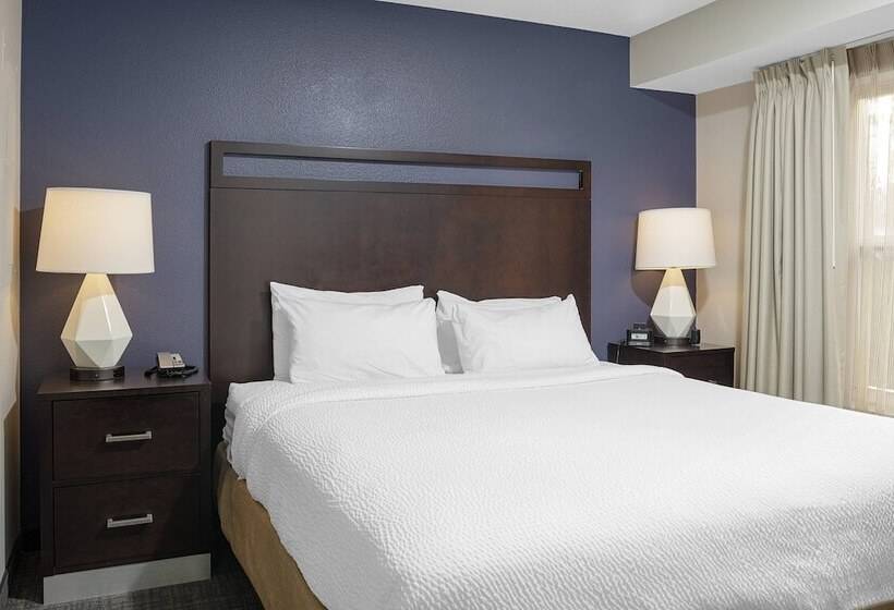 Люкс, Residence Inn Boston Foxborough