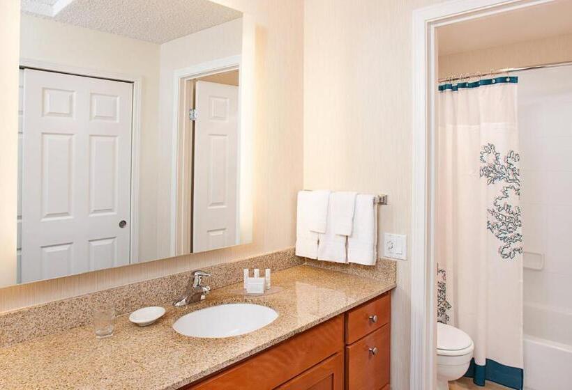 מיטת קינג בסוויטה, Residence Inn Seattle Northeast/bothell