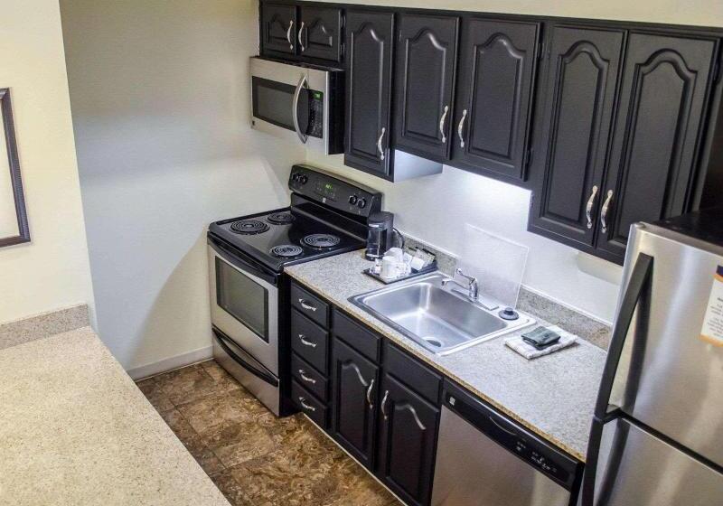 Люкс Кровать Кинг, Surestay Studio By Best Western Pensacola