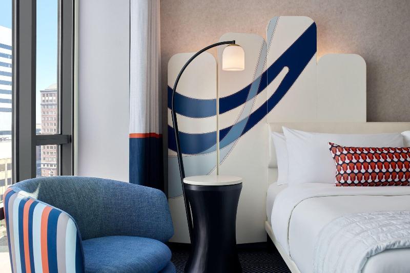 스위트 킹사이즈 침대, Le Méridien St. Louis Clayton