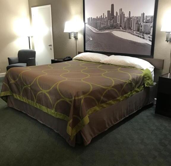 스탠다드 룸 킹사이즈 침대, Super 8 By Wyndham Taylorville Il
