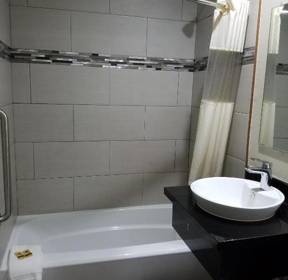 Номер Стандарт Кровать Кинг Адаптированный для Инвалидов, Days Inn By Wyndham El Centro