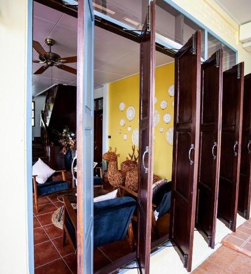 Дом 4 Спальни, Baan Suan Krung Kao