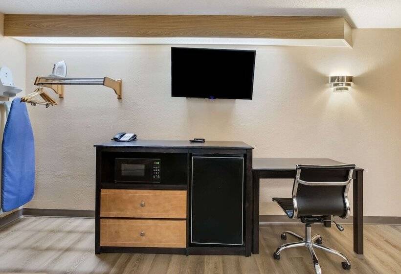 Люкс, Quality Inn Lees Summit  Kansas City