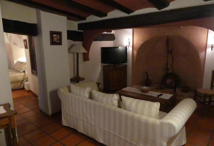 수피리어 룸, Posada Del Adarve