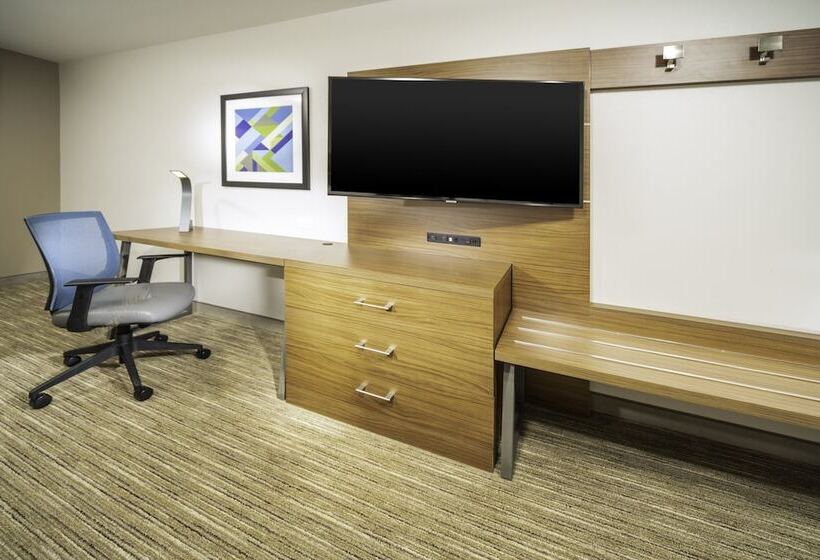 장애인을 위한 스위트, Holiday Inn Express   Brevard, An Ihg
