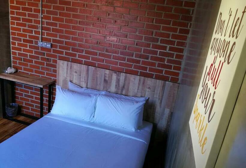 اتاق لوکس, The Rise Room