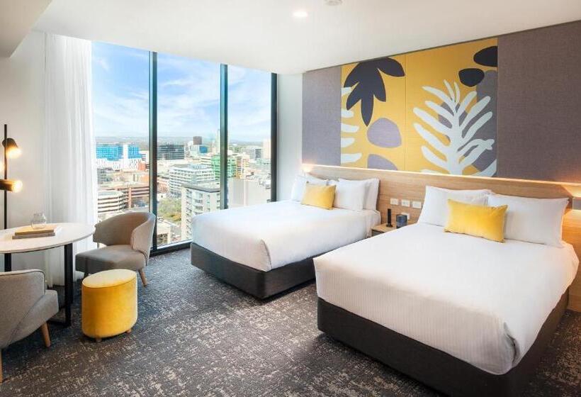 Номер Премиум Вид на Город, Crowne Plaza Adelaide, An Ihg