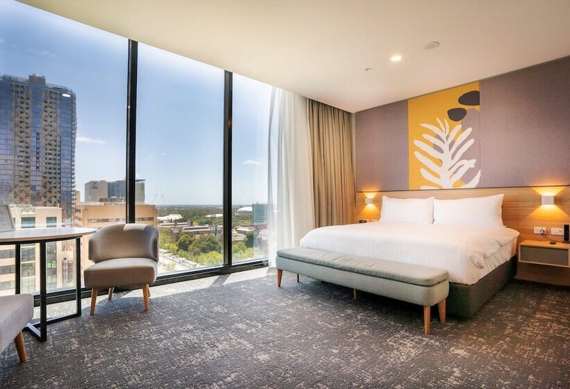 Номер Премиум Вид на Город, Crowne Plaza Adelaide, An Ihg