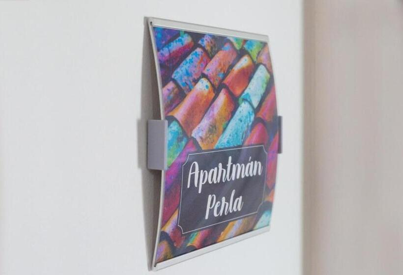 غرفة عائلية, Casa Perla