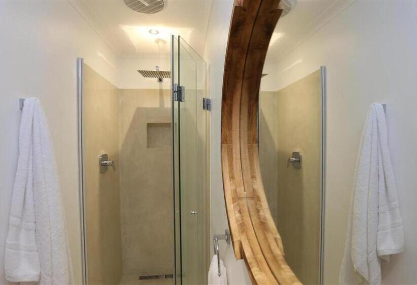 غرفة قياسية, The Lookout Guest House