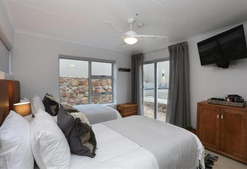 غرفة قياسية, The Lookout Guest House