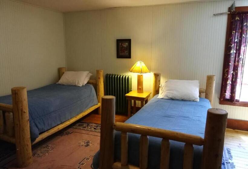 Номер Стандартный с Видом, The Woods Inn