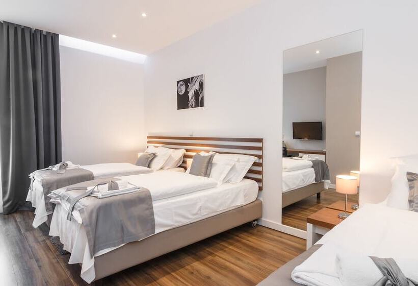 غرفة قياسية ثلاثية, Prima Luxury Rooms