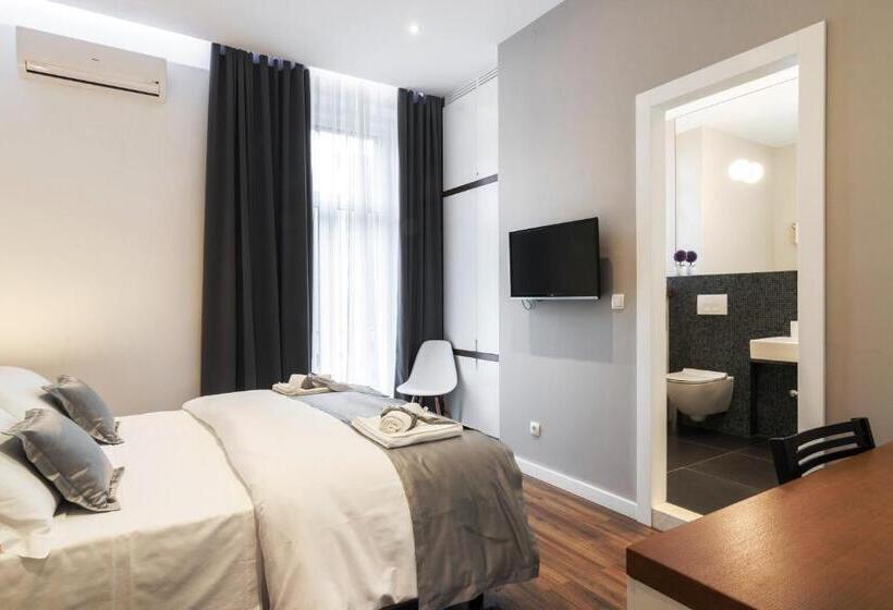 غرفة قياسية مزوَّدة بشُرفة, Prima Luxury Rooms
