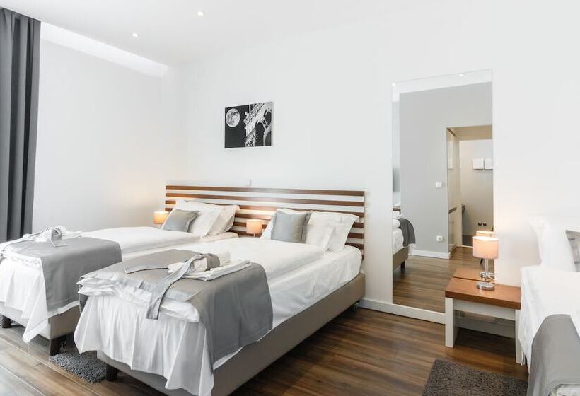 غرفة قياسية ثلاثية, Prima Luxury Rooms