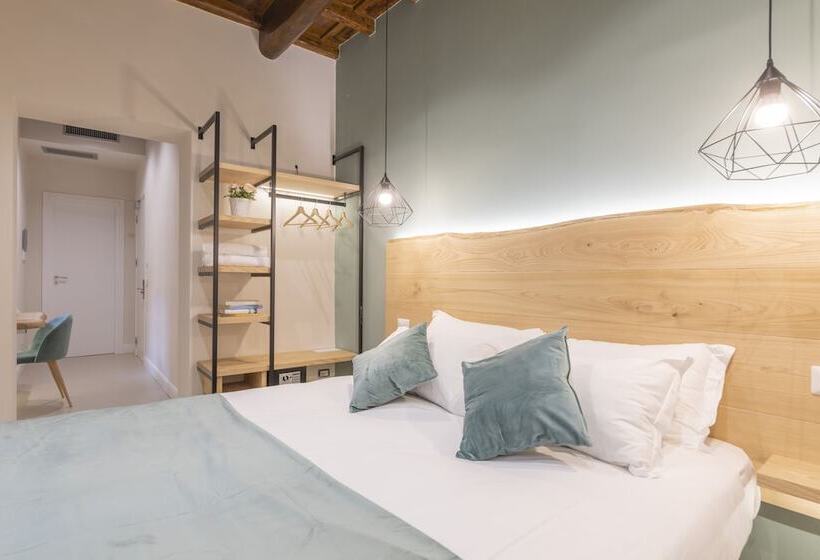 StandaardKamer, Campo De' Fiori 34