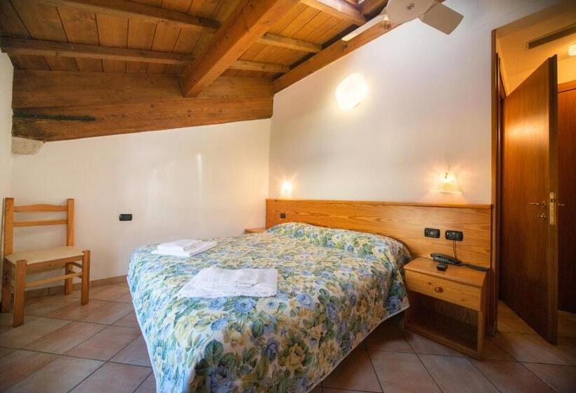 Номер Стандарт, Albergo Al Platano