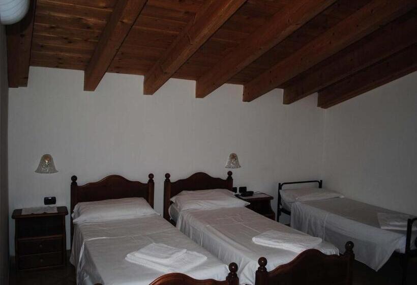 Номер Стандарт Трехместный, Albergo Al Platano