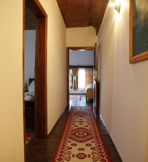 带城市景观的标准间, Guest House Mikel