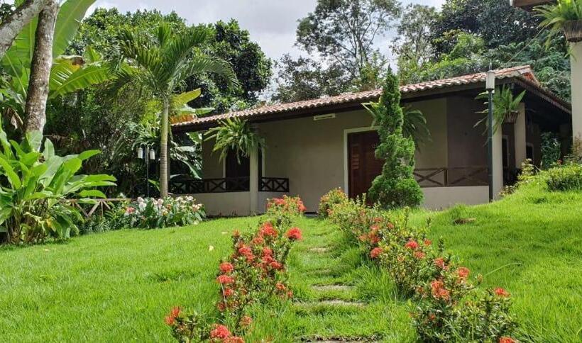 샬레, Cantinho Das Flores