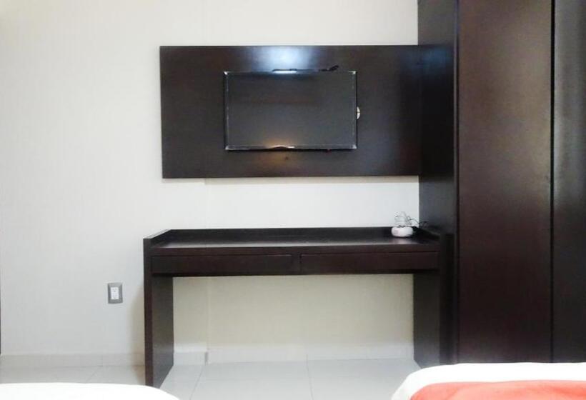 スーペリアースイート, Suites San Luis