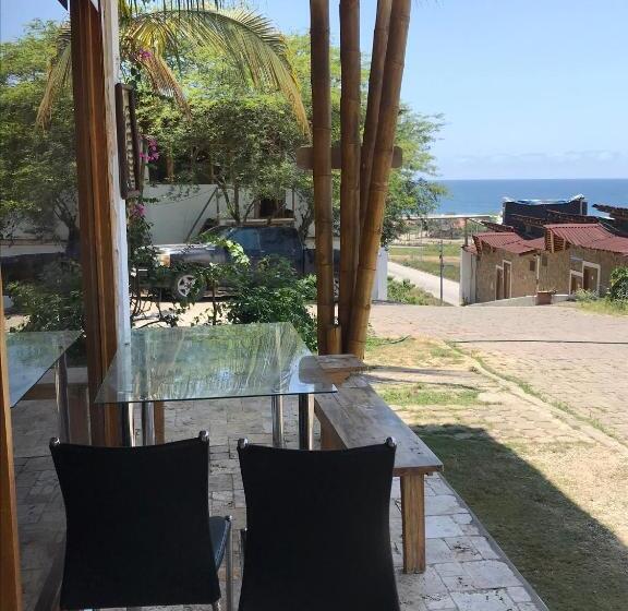 Номер Стандарт, Punta Hills Montanita