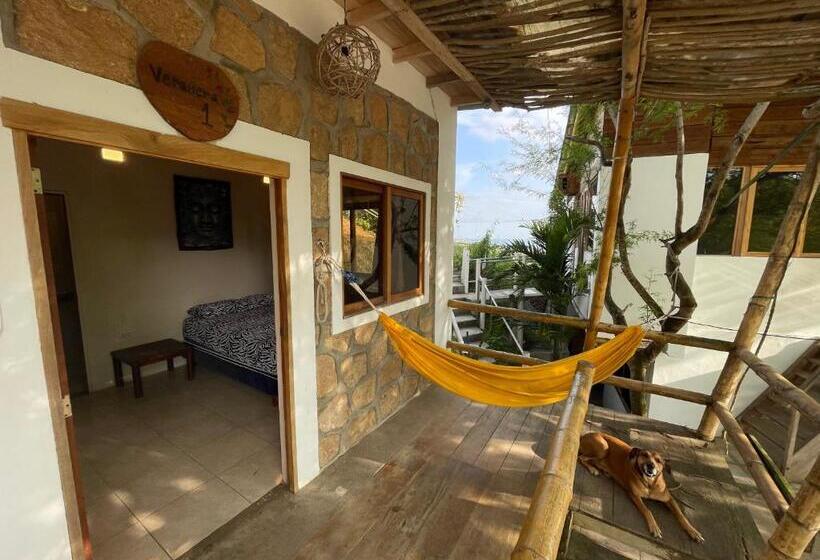 Номер Стандарт, Punta Hills Montanita