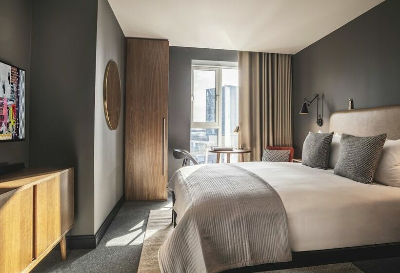 Студия Стандарт, The Gate London City