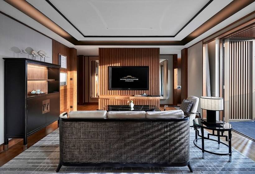 Suite with lake view, Xianghu Xiaoyao Manor