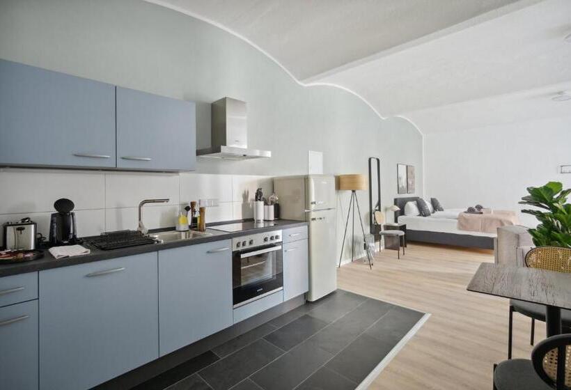 스탠다드 스튜디오, Limehome Dresden Jordanstraße