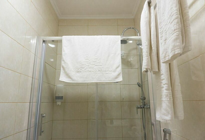 اتاق استاندارد سه نفره, Residencial Do Areeiro