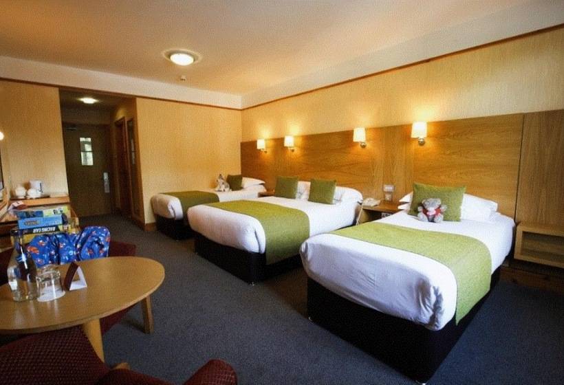 패밀리 룸, Tullamore Court