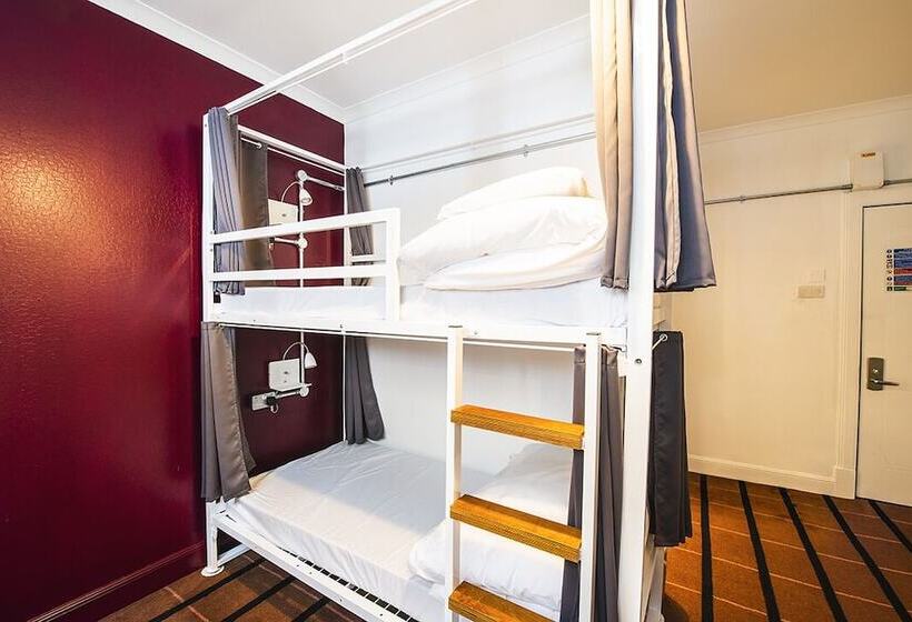 חדר סטנדרט לארבעה, Safestay Glasgow Charing Cross