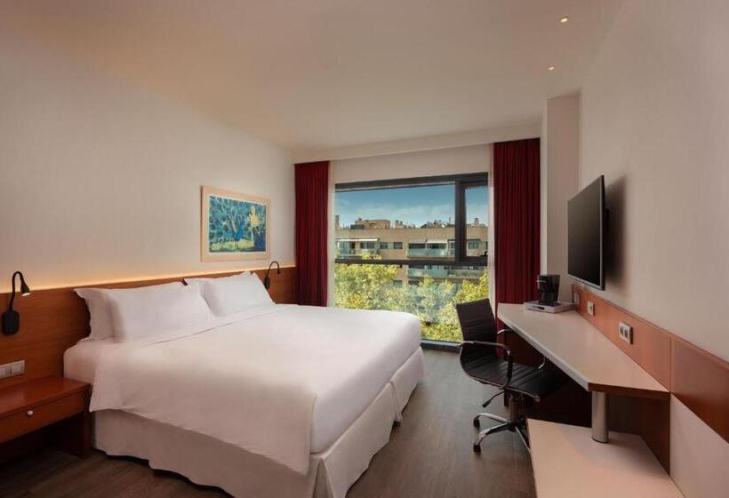 Номер Классика Кровать Кинг, Four Points By Sheraton Barcelona Diagonal