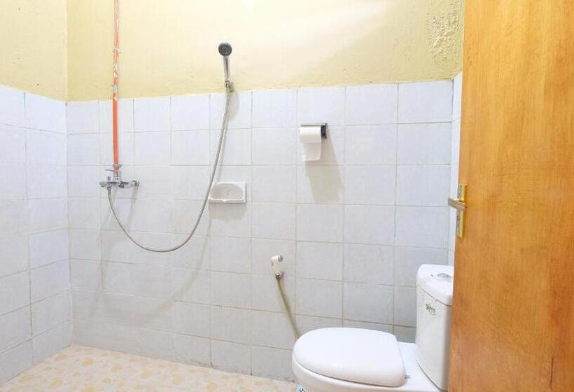Семейный Номер, Reddoorz Near Mangrove Forest Kupang
