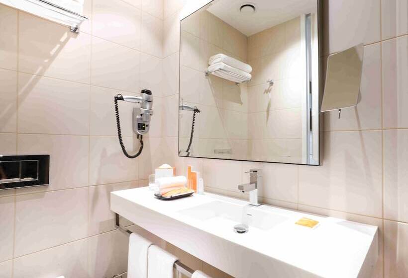 Люкс Кровать Квин, Centro Corniche Al Khobar By Rotana