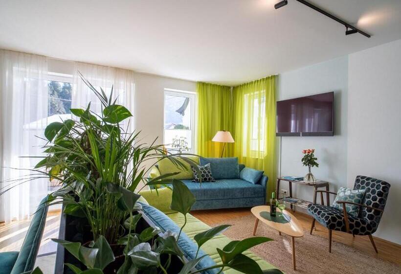Апартаменты 2 Спальни с Террасой, Loidls Guesthouse