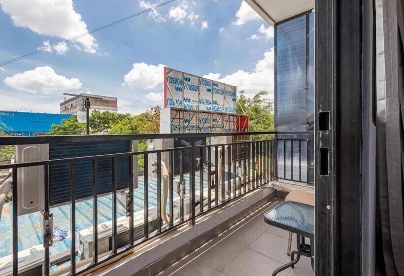 Номер Economy, Reddoorz Near Tanjung Duren 2