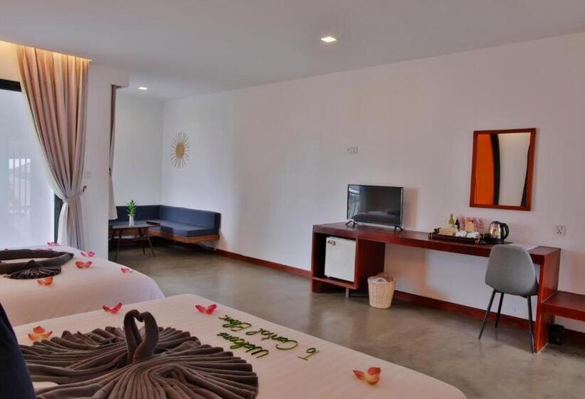 スイート（家族用）, Central Corner Suite