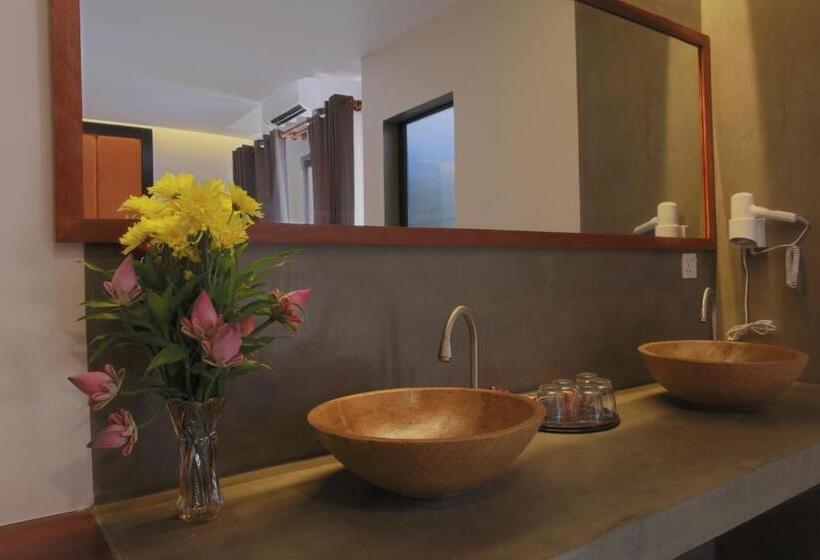 スイート（家族用）, Central Corner Suite